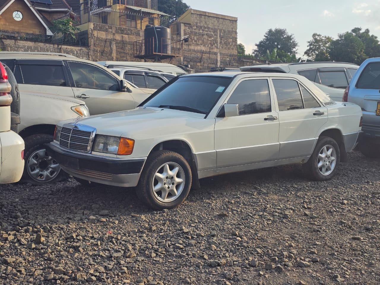 MERCEDES BENZ 190E W201